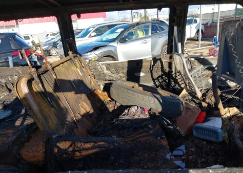 2000 Chevrolet Astro from USA, damaged, VIN 1GNDM19W4YB186944